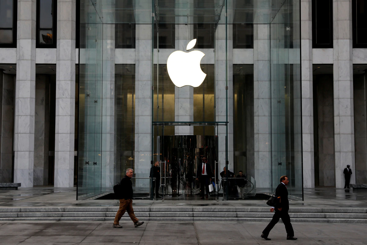 Apple Said to Plan Starting Online Sales in India Next Month