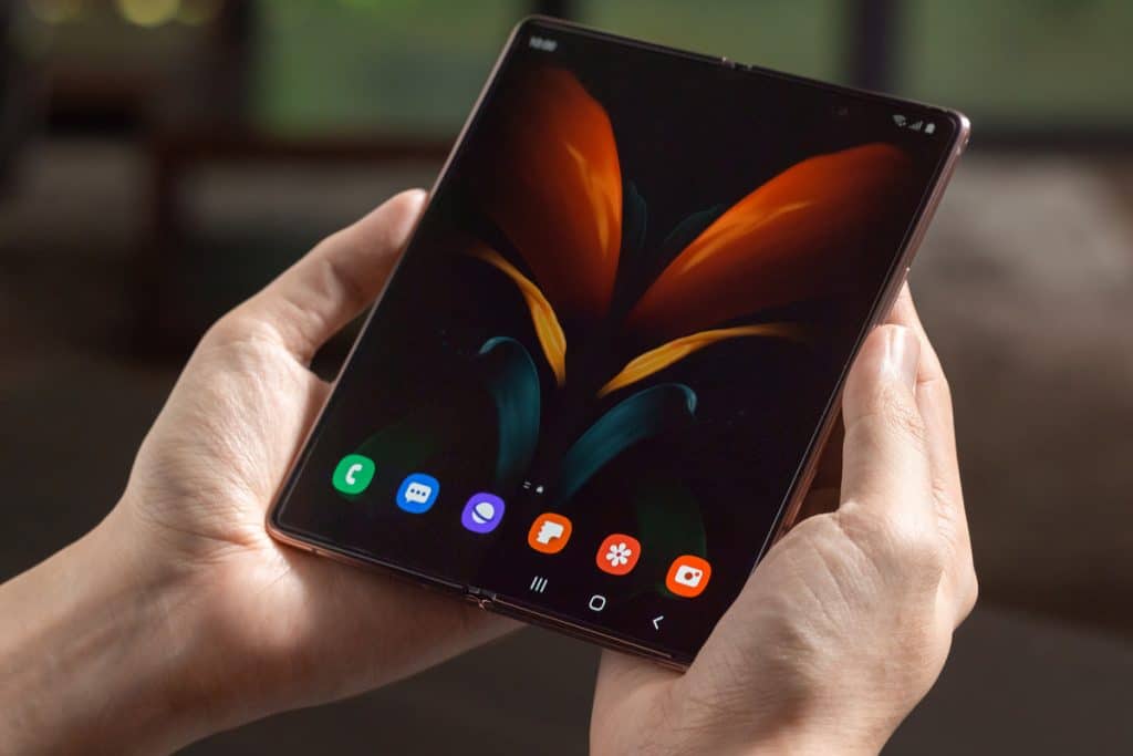 Samsung Galaxy Z Fold 2: Killer specs in search of killer ... Samsung Galaxy Z Fold 2: Killer specs in search of killer ...